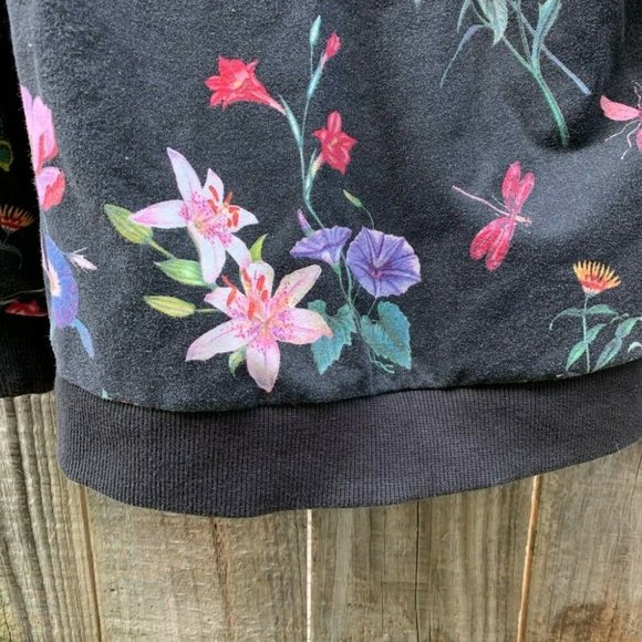 ZARA Girls Collection Hooded Sweater Size 5 Black / Floral Pockets  Zip Up - Picture 8 of 8